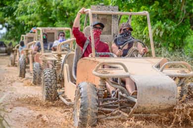 Punta Cana: Passeio de Buggy com Piscina na Gruta e Prova de Chocolate
