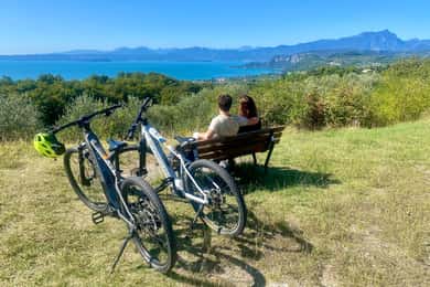 Pastrengo: e-bike tour and wine tasting in the Castle