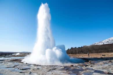 Reykjavik: Golden Circle Super Jeep Tour z jazdą na skuterach śnieżnych