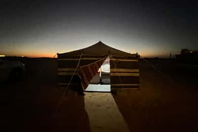 Salalah: Übernachtung im Beduinenzelt in der Wüste + Safari bei Sonnenuntergang