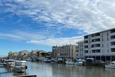 Montpellier: Guided Electric Bike Ride Along the Coast