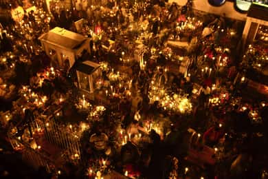 La Última Noche: Despedida en los Panteones de Tlalixtac y San Felipe