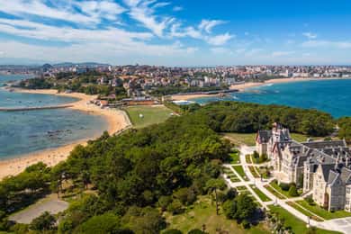 Exclusive Santander: Private tour of the peninsula and the Magdalena Palace.