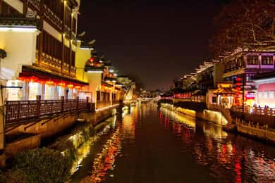 Nanjing : Croisière nocturne sur la rivière Qinhuai extérieure pour adultes