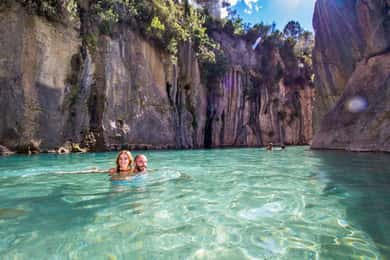 Vanuit Valencia: Montanejos Naturals Pools + Activiteiten