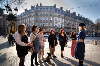 Visita única às mulheres parisienses do teatro, do cinema e da música