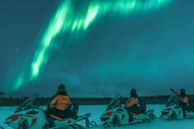 Rovaniemi: revontulisafari sähkömoottorikelkalla