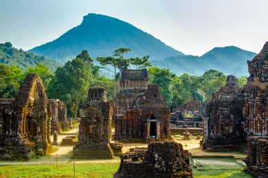 Hoi An: Privatbil til Hue via HaiVan-passet og MySon Sanctuary