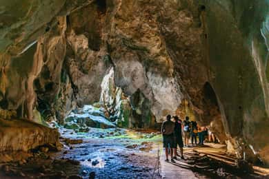 From Cairns: Chillagoe Caves and Outback Full-Day Tour