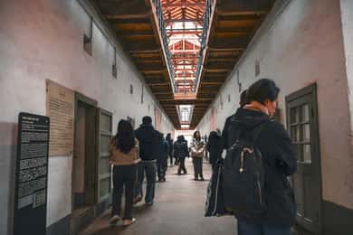 Passado sombrio e sabores da rua do mercado