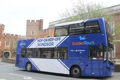 Windsor: recorrido en autobús con paradas libres por la parte superior descubierta de Golden Tours
