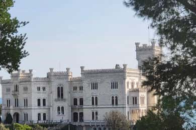 Miramare: Het meest romantische, mooie en droevige kasteel.