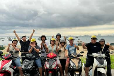 Da Nang: Motorbike Tour with Coffee and Food Tasting