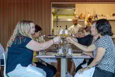 A partir de Split: excursão a vinhedos com degustação de vinhos