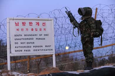From Seoul: Cheorwon DMZ and 2nd Tunnel Tour with Lunch