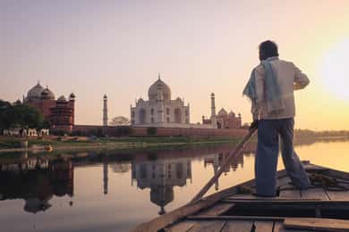 Agra: Baby Taj and Mehtab Bagh Sunset Viewpoint Tour