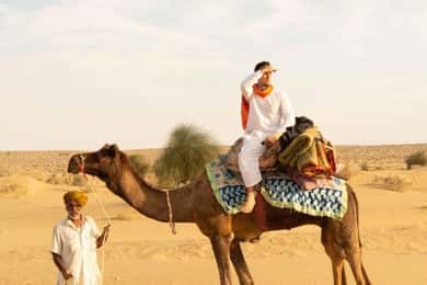 Jaisalmer: Overnight stay under the stars with camel safari