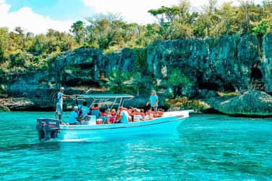 Punta Cana: VIP Tour to Saona Island by Speedboat