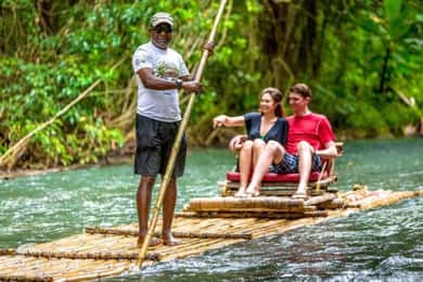 Jamaica: Rafting de bambu no rio Martha Brae