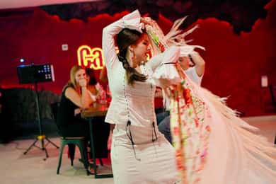 Lanzarote: Flamenco-Erlebnis mit Abendessen und Getränken