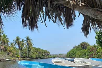 From Puerto Escondido: Day Trip to Chacahua National Park