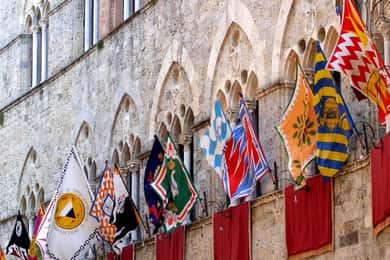 Siena: Rundvandring i Contrade med inträde till Contrada-museet