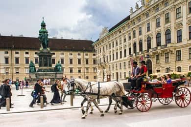 Excursión privada de un día a Viena desde Budapest con guía profesional