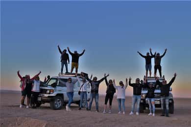 Hurghada: Jeep Safari with Camel Ride, Dinner and Show