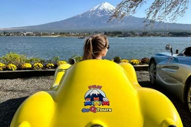 Lake Kawaguchiko: Electric Mini Car Guided Tour