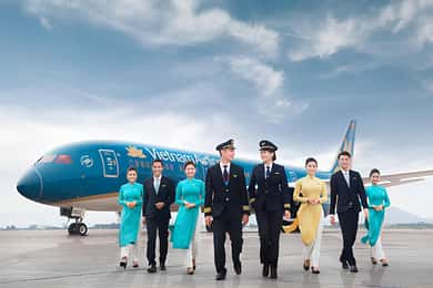 From Ho Chi Minh Airport: Fast Track Immigration Service