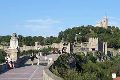 From Bucharest: Private Day Trip to Veliko Tarnovo Bulgaria