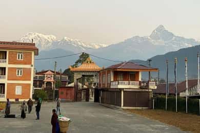 Pokhara: Private Half-Day Tour and Tibetan Culture Tour