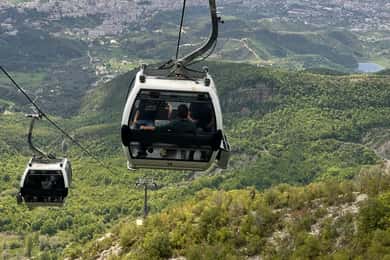 Von Tirana: Berg Dajti mit Ticket für die Seilbahn