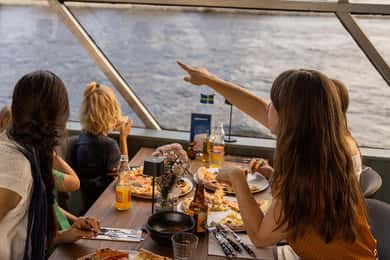 Stockholm: Combined Party Cruise + Pub Crawl