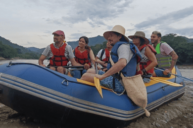 Medellín: Passeio de barco aventura+Cavalgada em Santa Fé de Antioquia