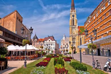 Ab Belgrad: Sremski Karlovci & Novi Sad mit Weinverkostung