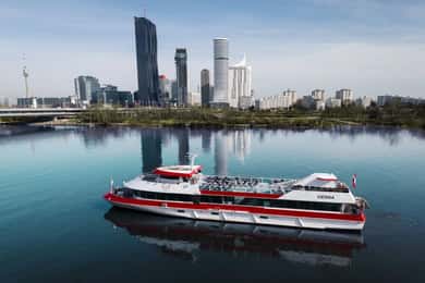 Wien: 2-stündige Donau Panorama Tour