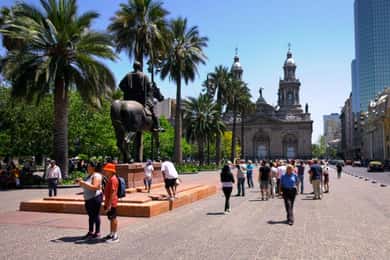 Tour de la ciudad a pie con Funicular, Teleférico y Degustación