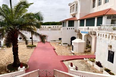 Accra: Guided City Tour