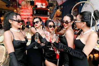 Bangkok: Pastel Rooftop Bar e pacchetti di ristorazione mediterranea