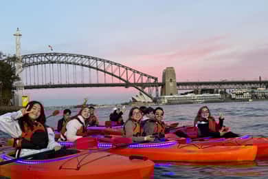 Sydney: Sunset Kayak Tour on Sydney Harbour