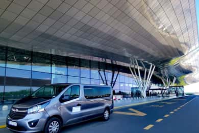 Zagreb: Privater Transfer zum/vom Flughafen Zagreb