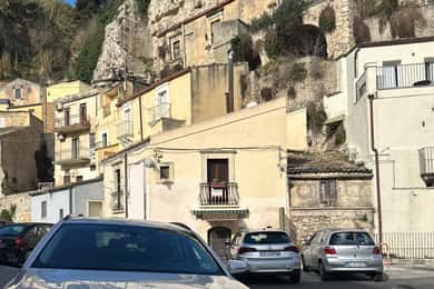 transfer from Syracuse to Noto return day