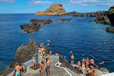 Cabo Girão, Seixal & more – Full Day West Tour With PickUp