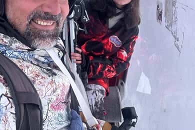 Excursão de 1 dia à Capadócia para esquiar com instrutor e equipamento