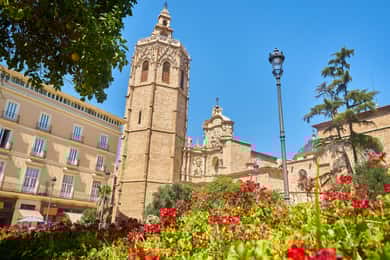 Valencia: Historic Center Audio-Guided Tour with Earphones