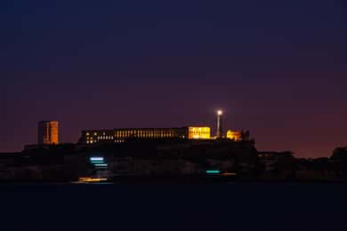 San Francisco: Alcatraz Night Tour with SF Bay Cruise