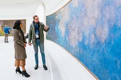 Wycieczka do l'Orangerie i „Lilii wodnych” Moneta Wycieczka półprywatna dla 5 osób