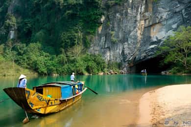 Fra Hue: En dagstur til Phong Nha-grotten, båttur, lunsj inkludert
