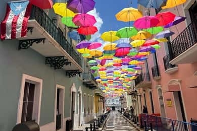 Old San Juan: tour a piedi con shopping e trasferimento in hotel